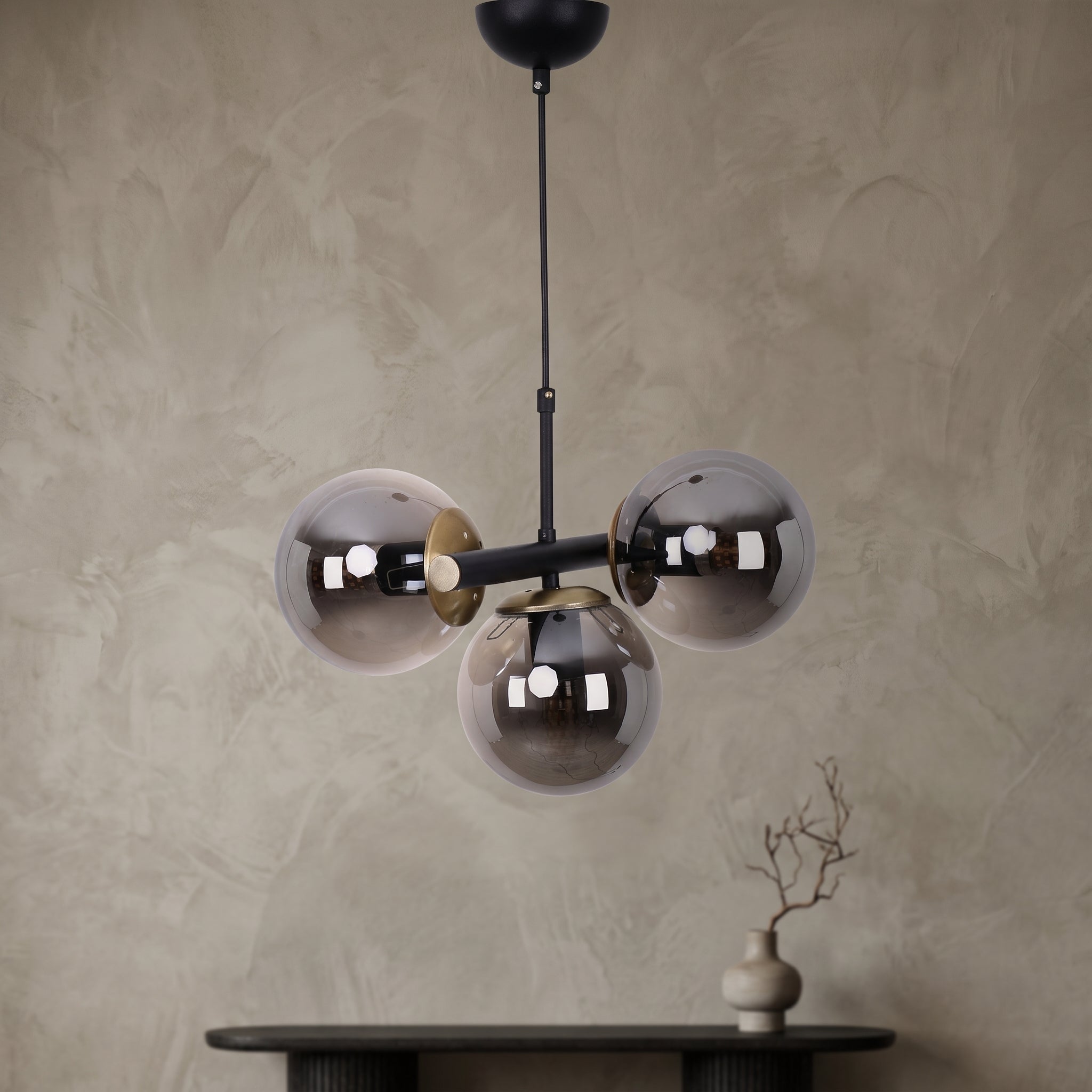 Suspension 3 globes fumé noir mat et laiton design moderne IP40
