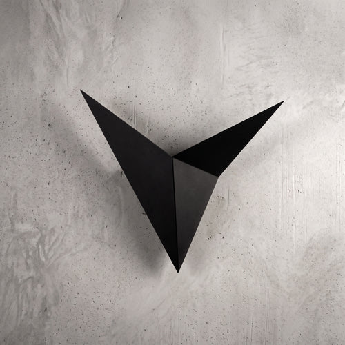 Applique murale géométrique triangulaire noir mat