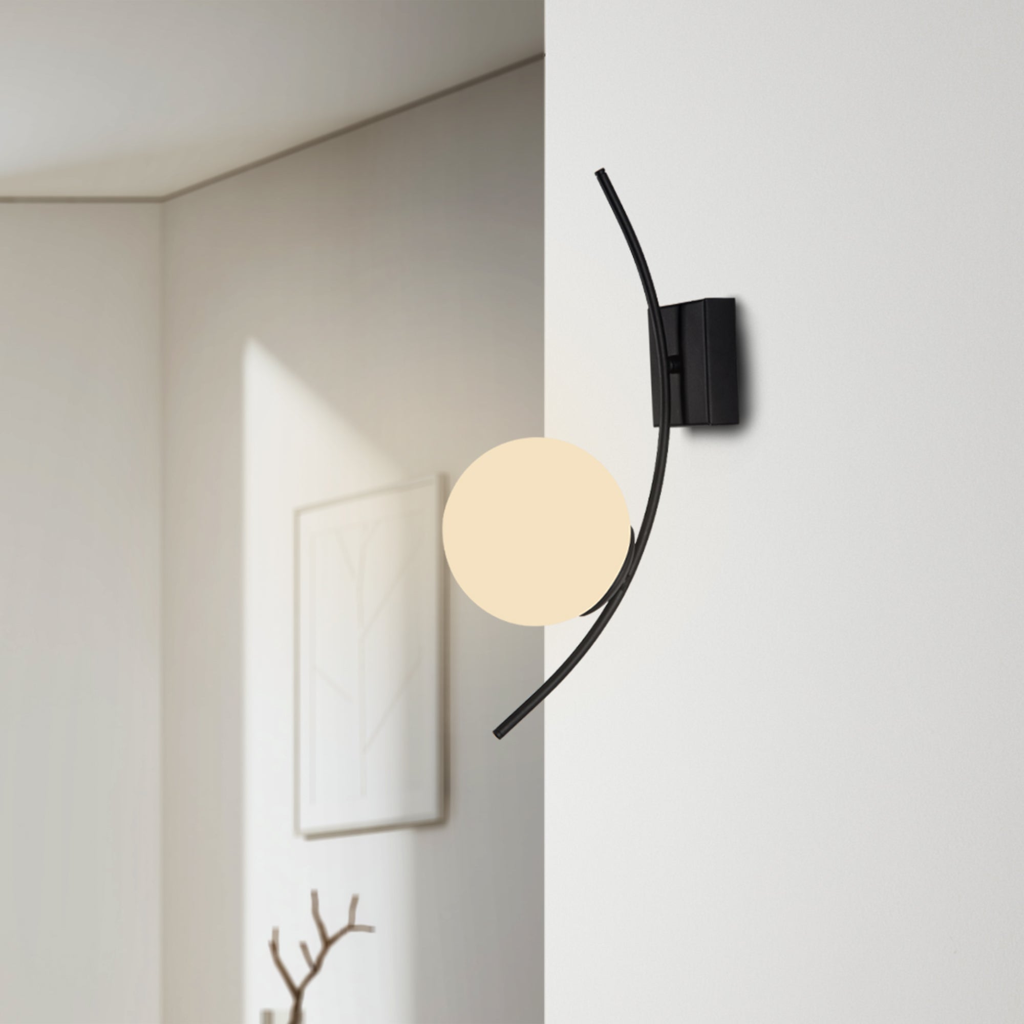 Applique Murale Design Sculptural Globe Noir