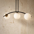 Plafonnier 3 globes opale blanc noir mat détails dorés design moderne IP40