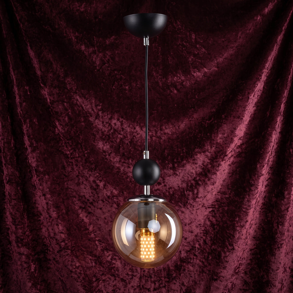 Lustre suspendu globe ambré structure noire design moderne IP40