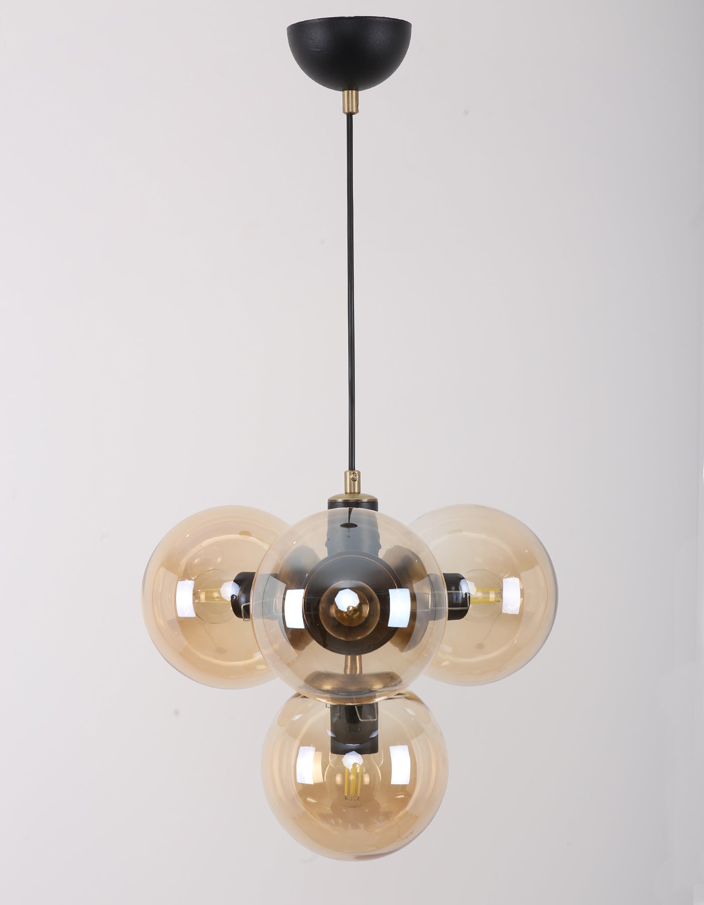 Suspension 4 globes ambré noir mat et laiton
