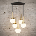 Lustre 5 globes opalin blanc cols coniques dorés design moderne