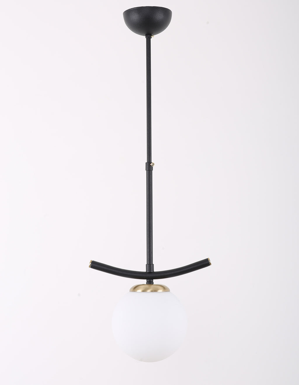 Suspension globe blanc opalin noir et doré