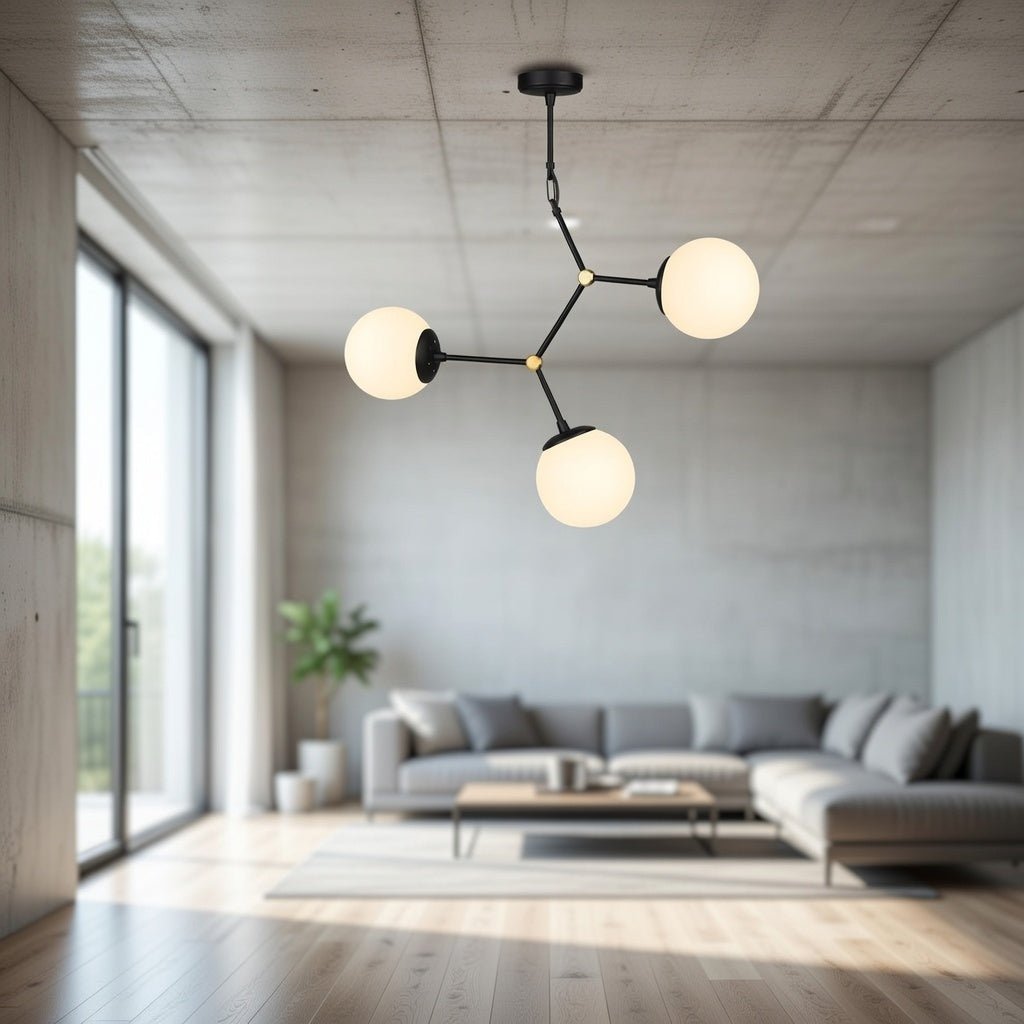 Lustre moléculaire 3 globes installé dans salon moderne