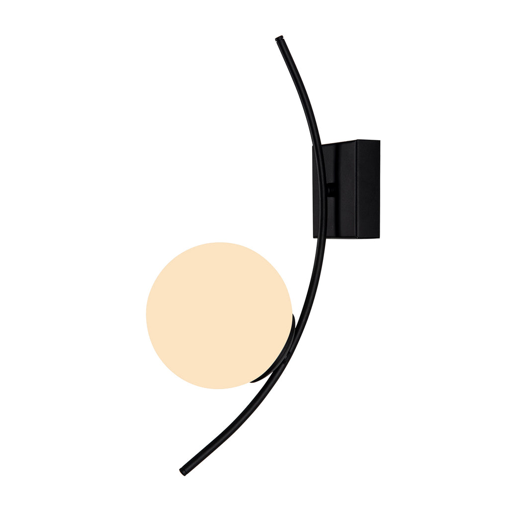 Applique murale à arc noir mat avec globe blanc opale allumé