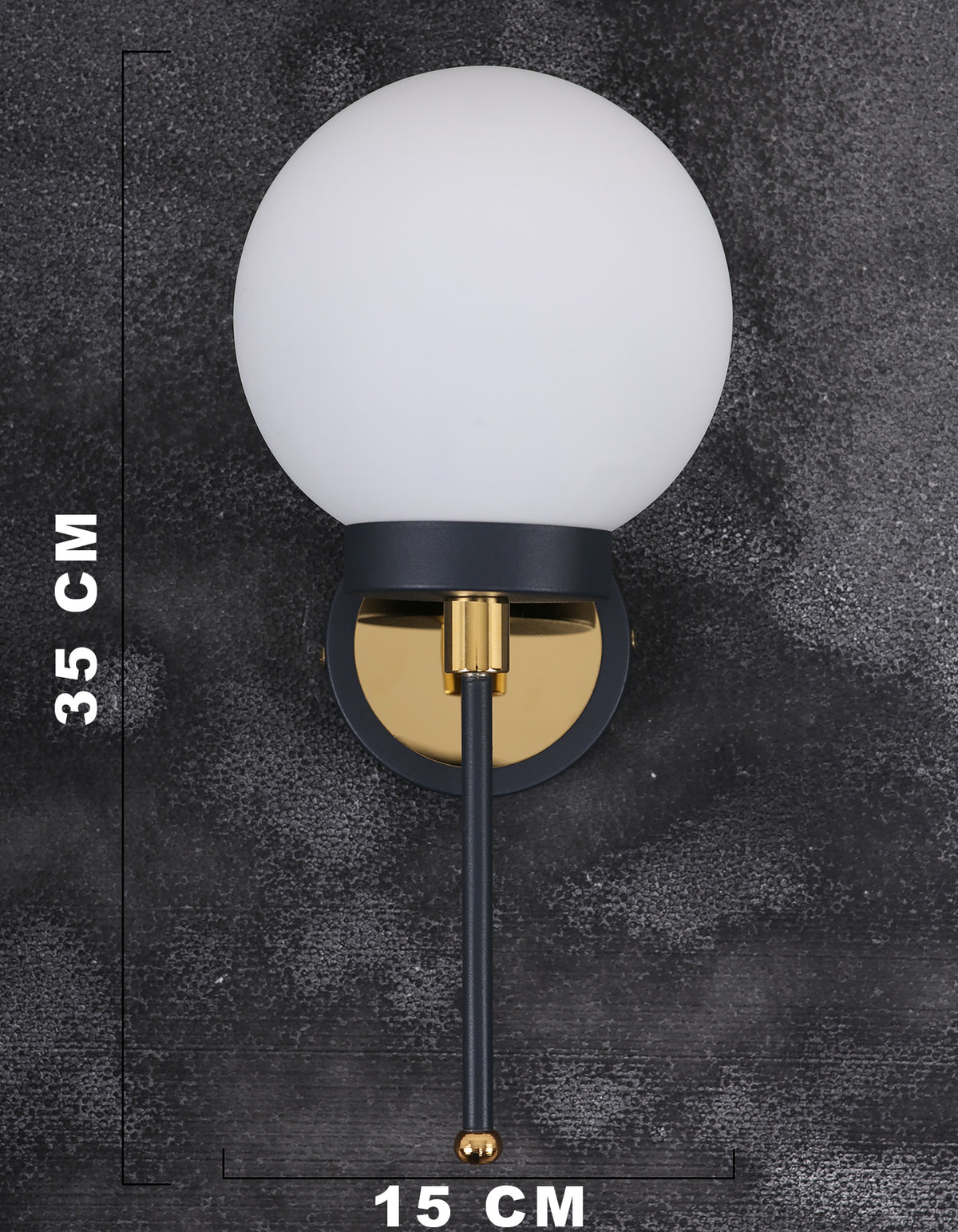 Applique murale globe blanc opale noir et doré avec dimensions hauteur 35 cm et largeur 15 cm