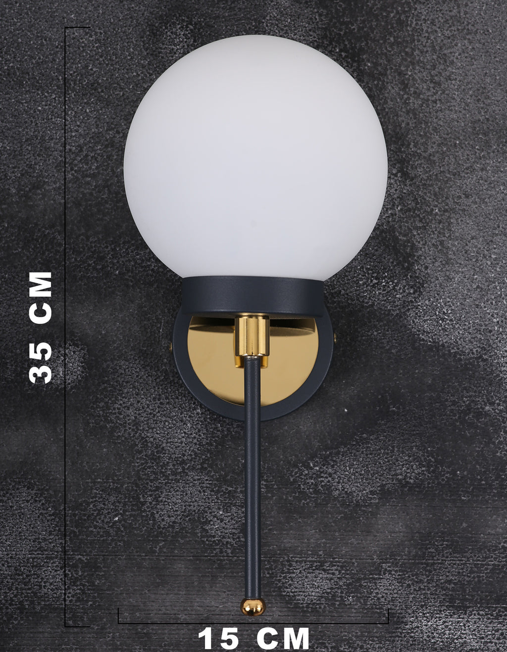 fiche produit applique murale globe opale blanc structure noire détails dorés design luxe