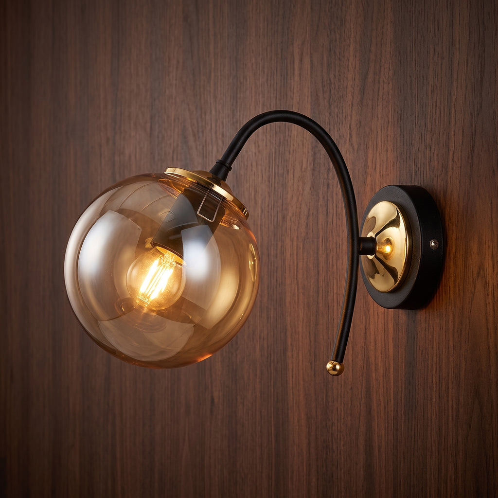 Applique murale globe ambré avec détails dorés brillants design moderne IP40