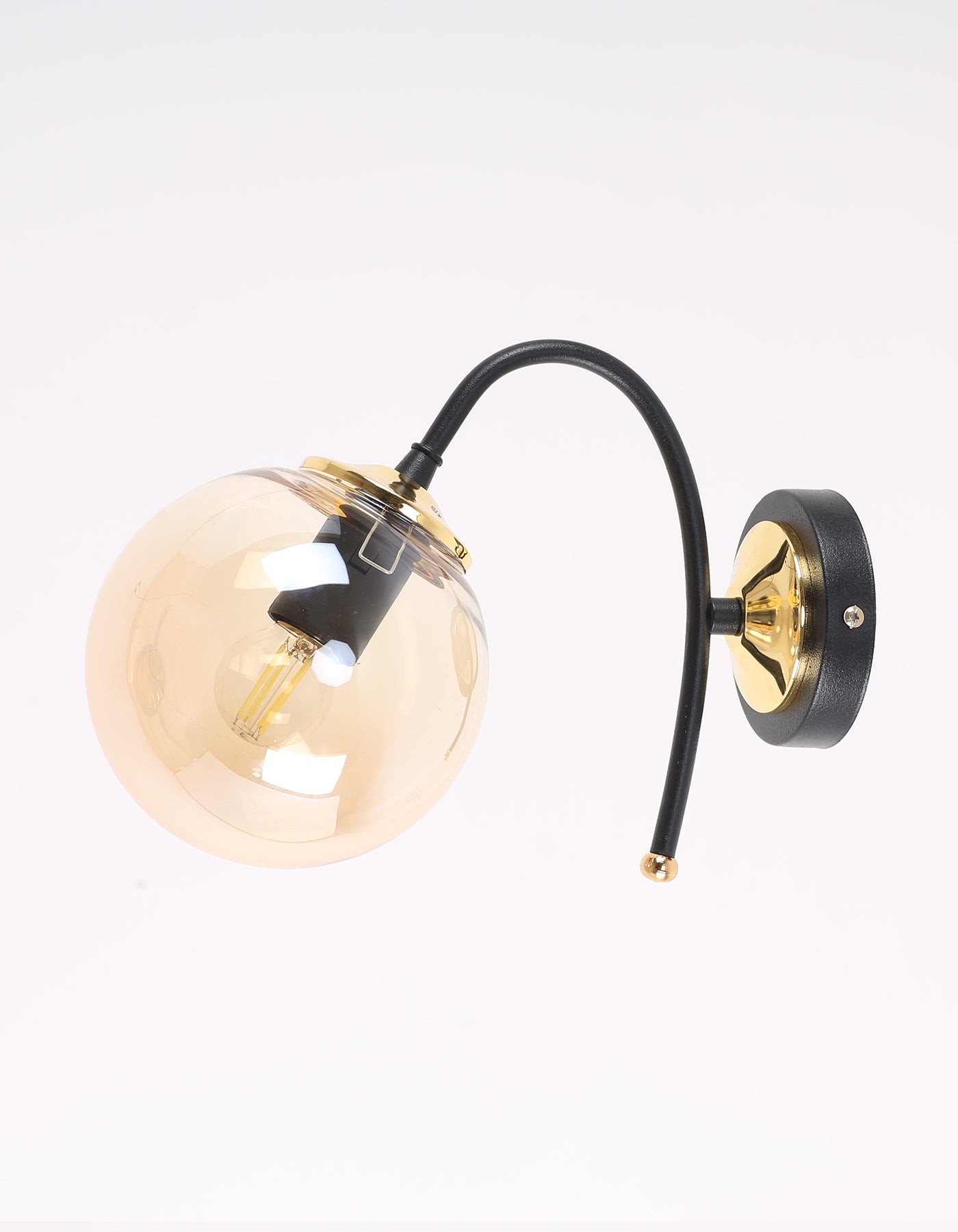 Applique Murale Globe Ambré Transparent Structure Noire Détails Dorés Design Moderne