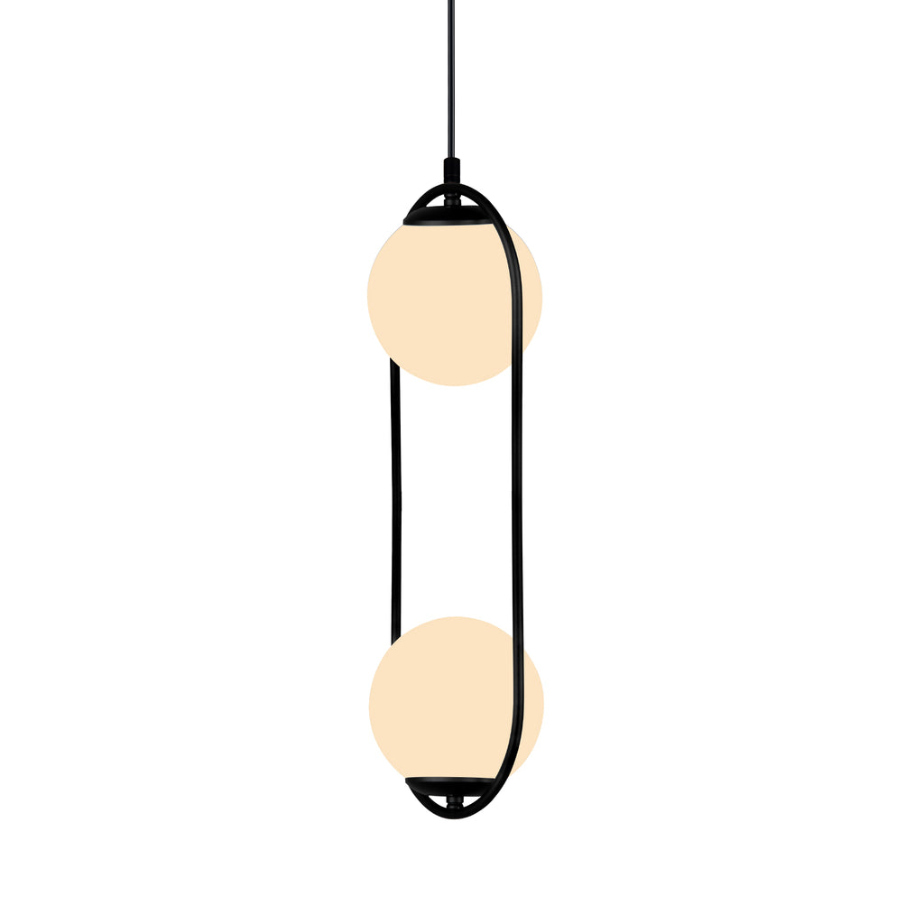 Lustre suspendu double globe opale blanc allumé sur structure noire